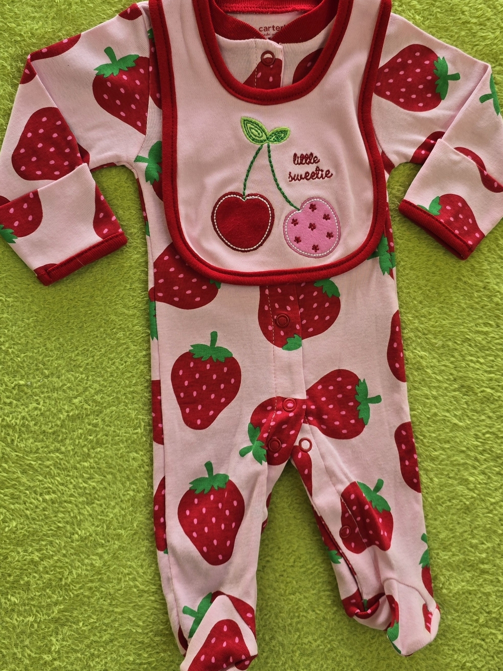 NWT  NEWBORN GIRLS Pink + Red Strawberry 5P FOOTIE PANTS ROMPER BIB T-SHIRT (Q3)